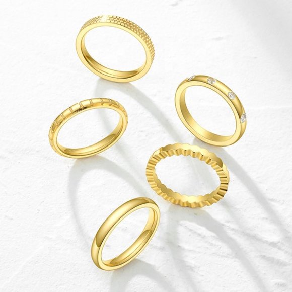 Jewelry - Chic Stack Layers 5 Rings Set NEW